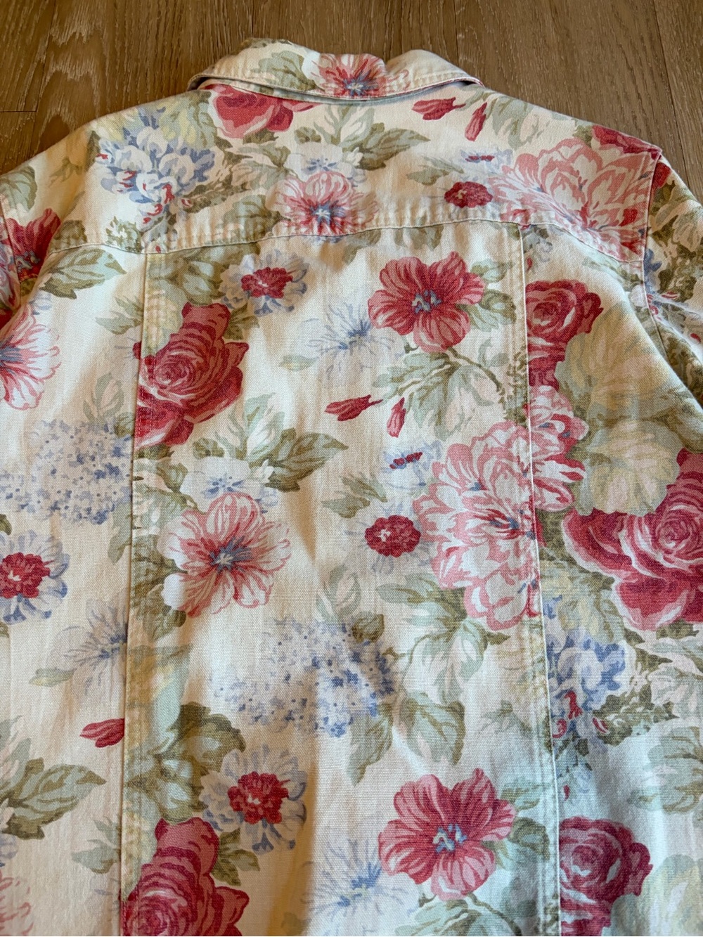 Coldwater Creek Cream Floral Jean Jacket w/ Pink Roses - Picture 7 of 9